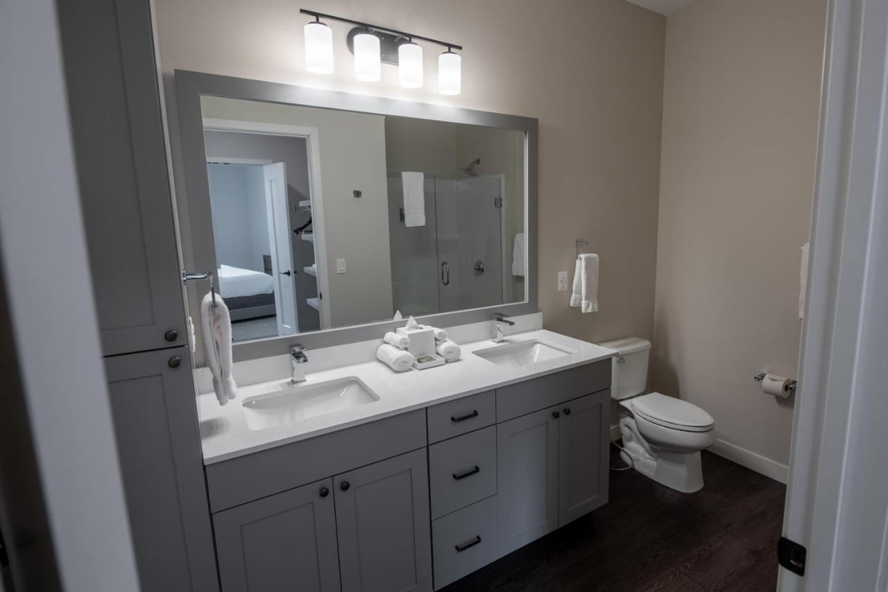 Three-Bedroom Suite at The Berkman