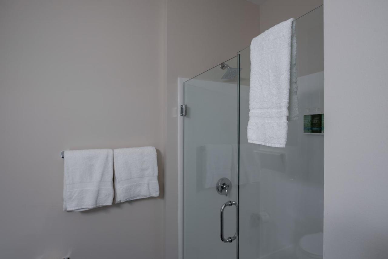 Three-Bedroom Suite at The Berkman