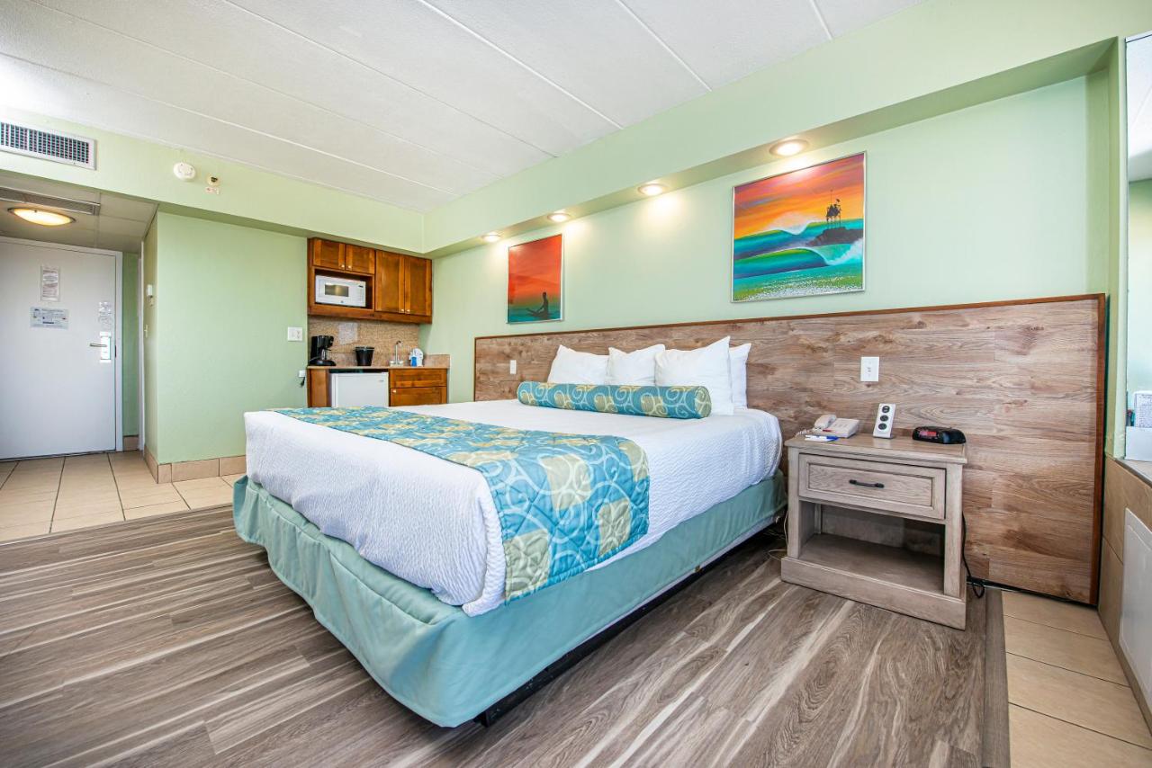 | The Schooner Inn