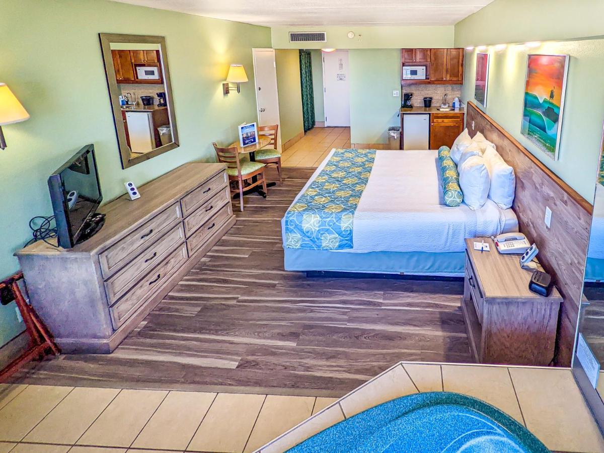 | The Schooner Inn