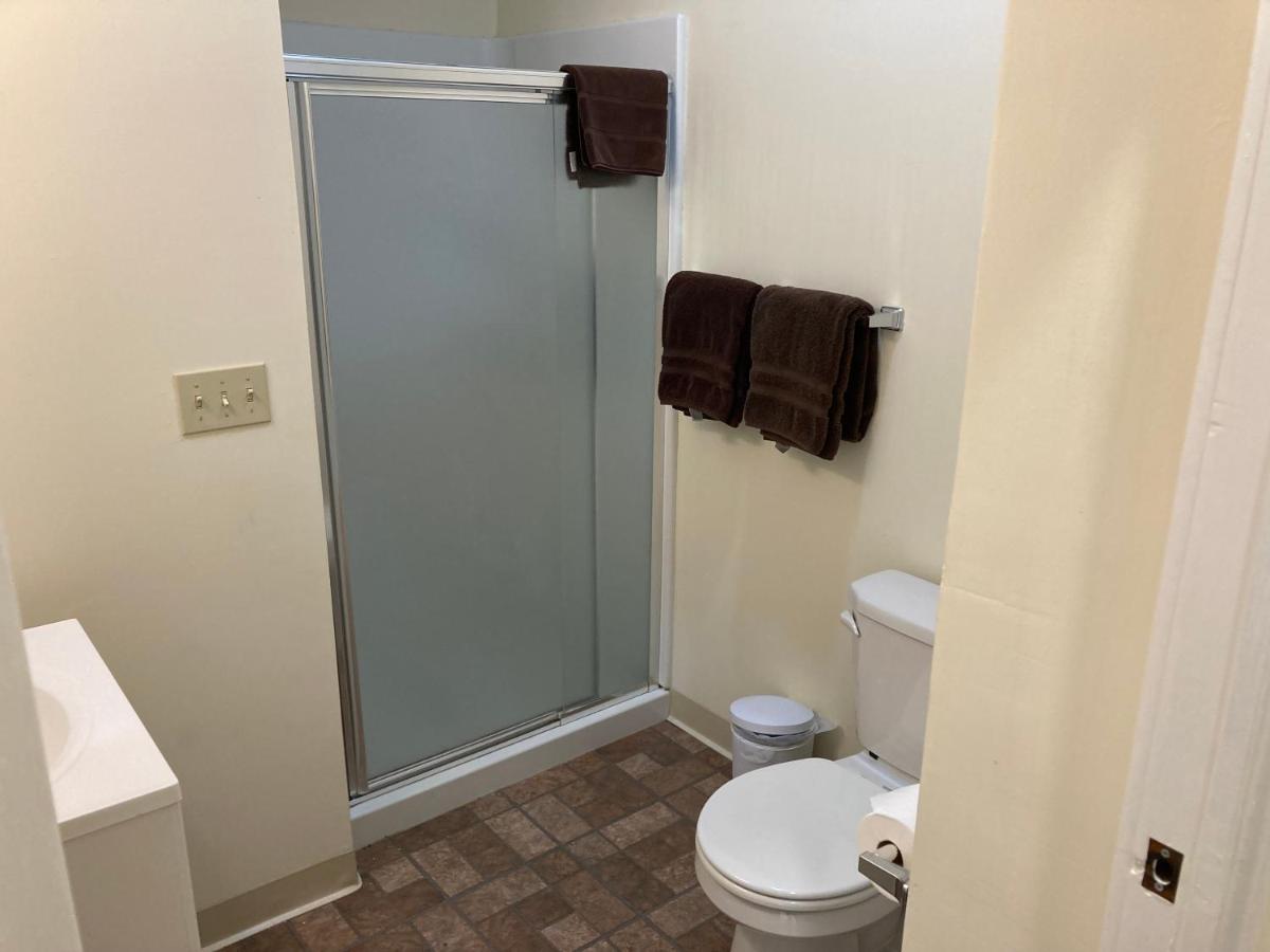 | Tawsty Flower - Haines Suites & Cottages