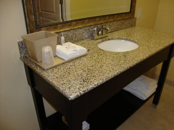 | Montigo Inn
