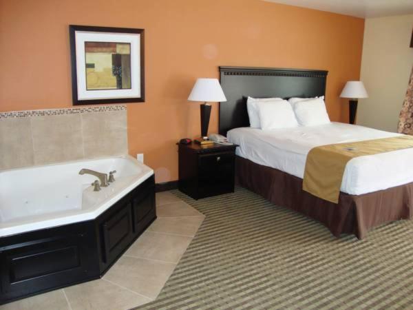 | Montigo Inn