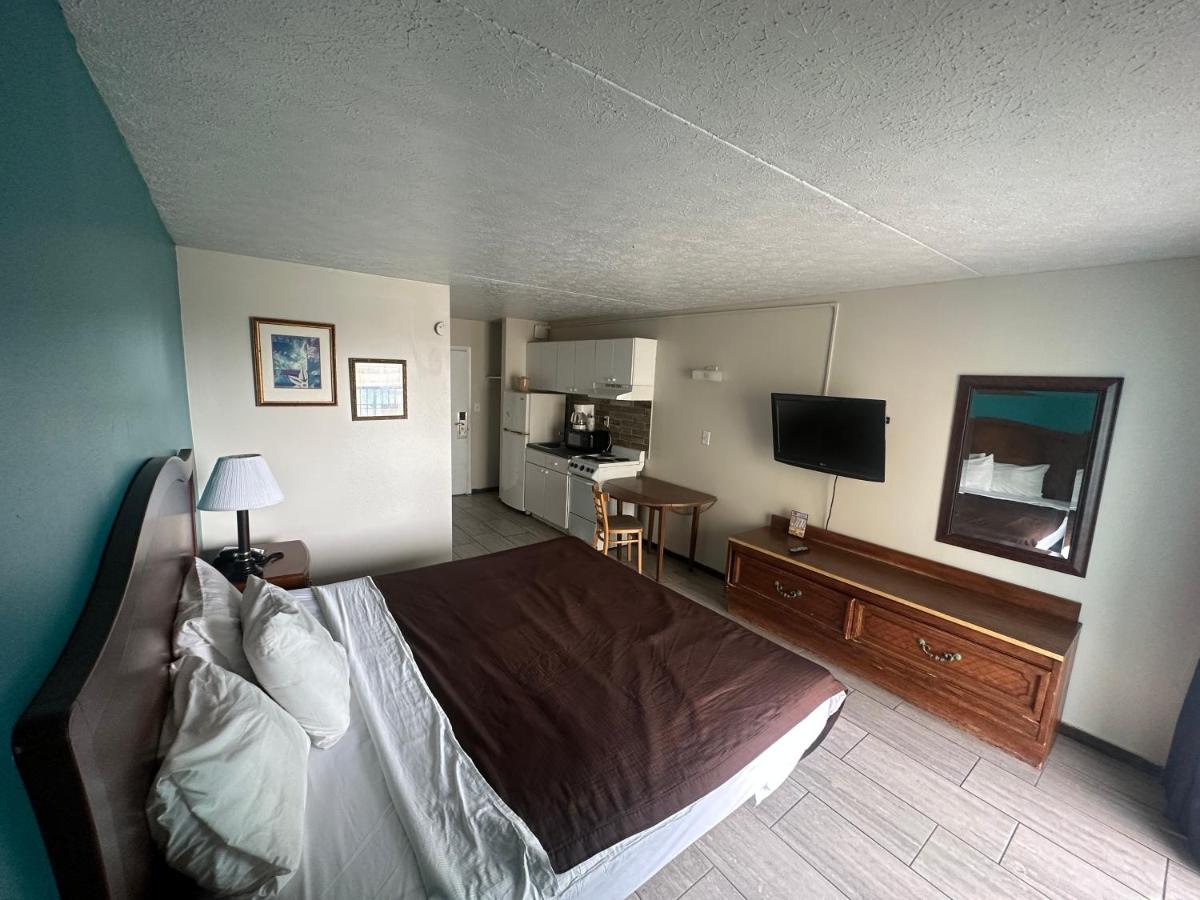 | Econo Lodge