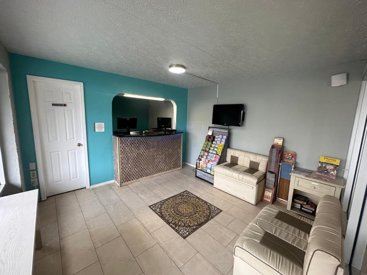 | Econo Lodge
