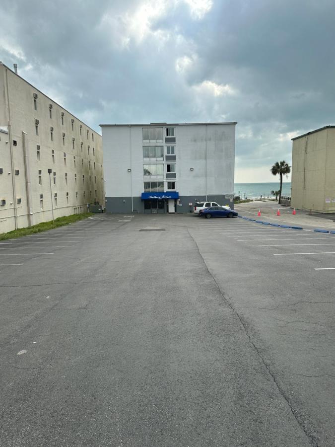 | Econo Lodge