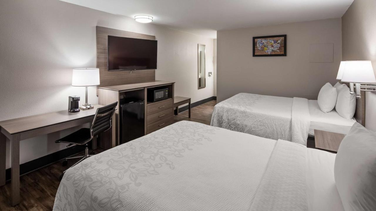 Queen Room with Two Queen Beds at SureStay Hotel by Best Western Findlay