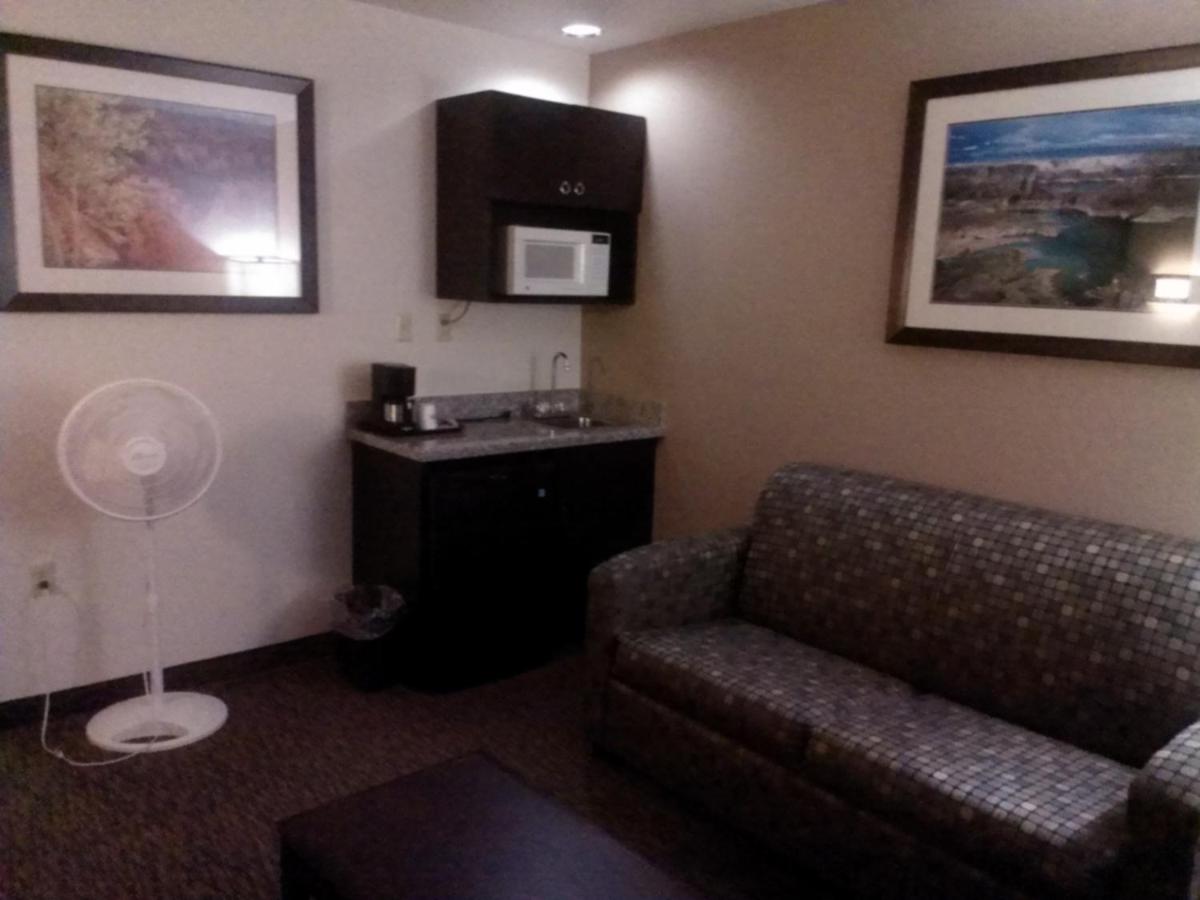  | Days Inn & Suites by Wyndham Page Lake Powell