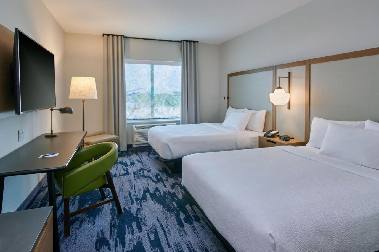 Guest room, 2 Queen at Fairfield Inn & Suites by Marriott Chicago O'Hare