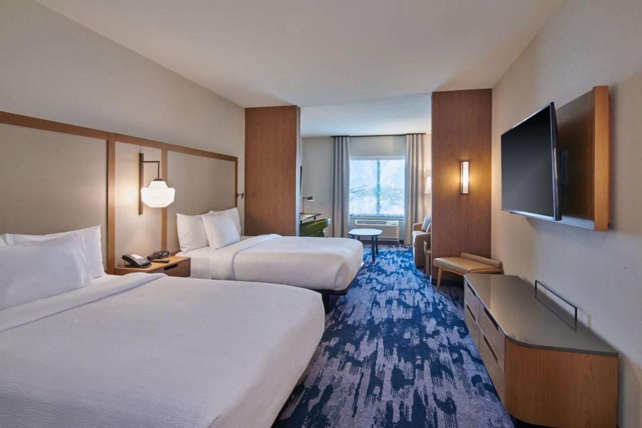 Suite, 2 Queen at Fairfield Inn & Suites by Marriott Chicago O'Hare