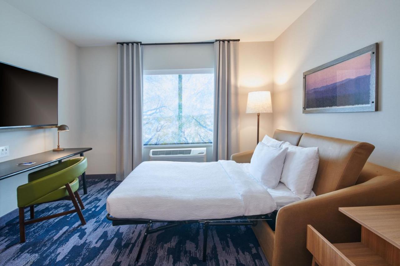 Suite, 1 King at Fairfield Inn & Suites by Marriott Chicago O'Hare