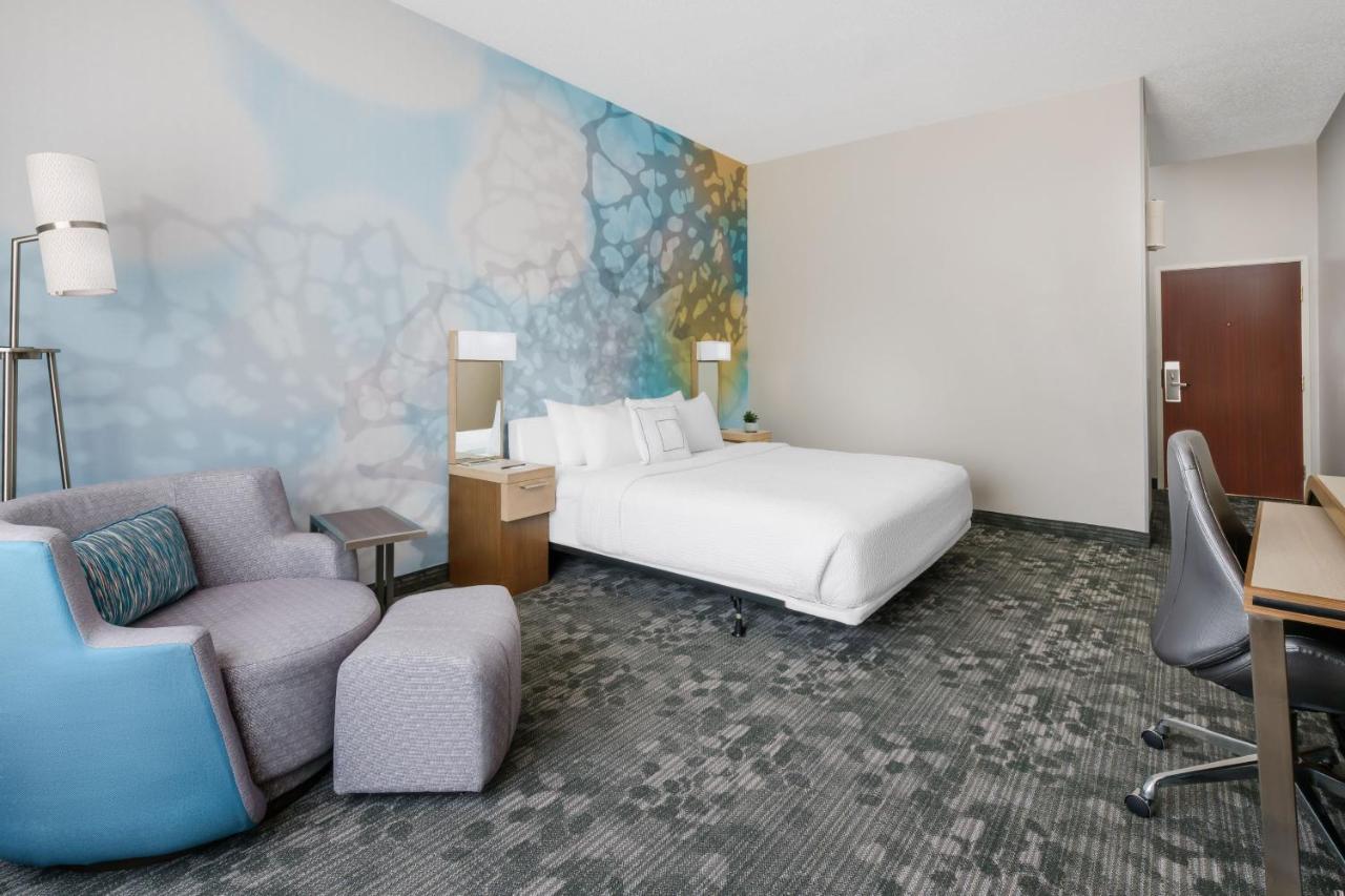 King Room at Courtyard By Marriott Dallas - Lewisville