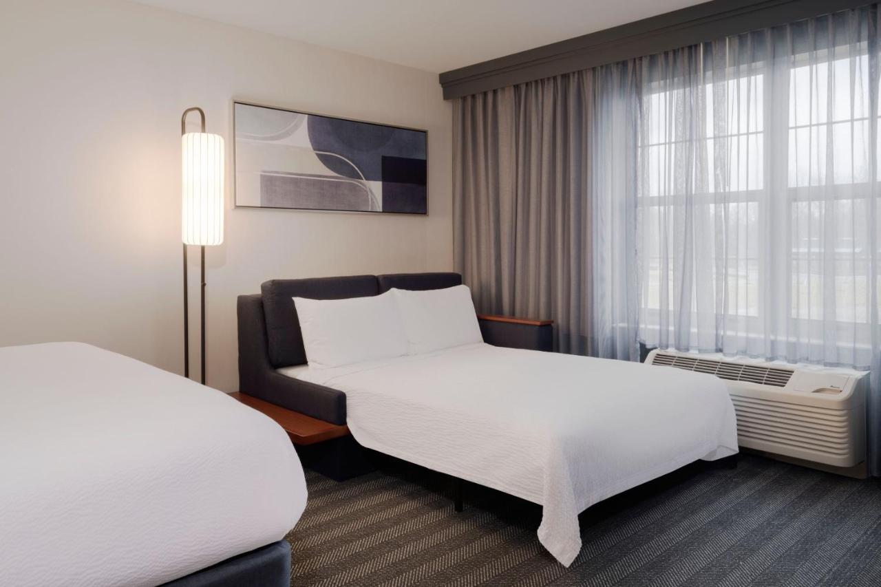 | Courtyard by Marriott Columbus New Albany