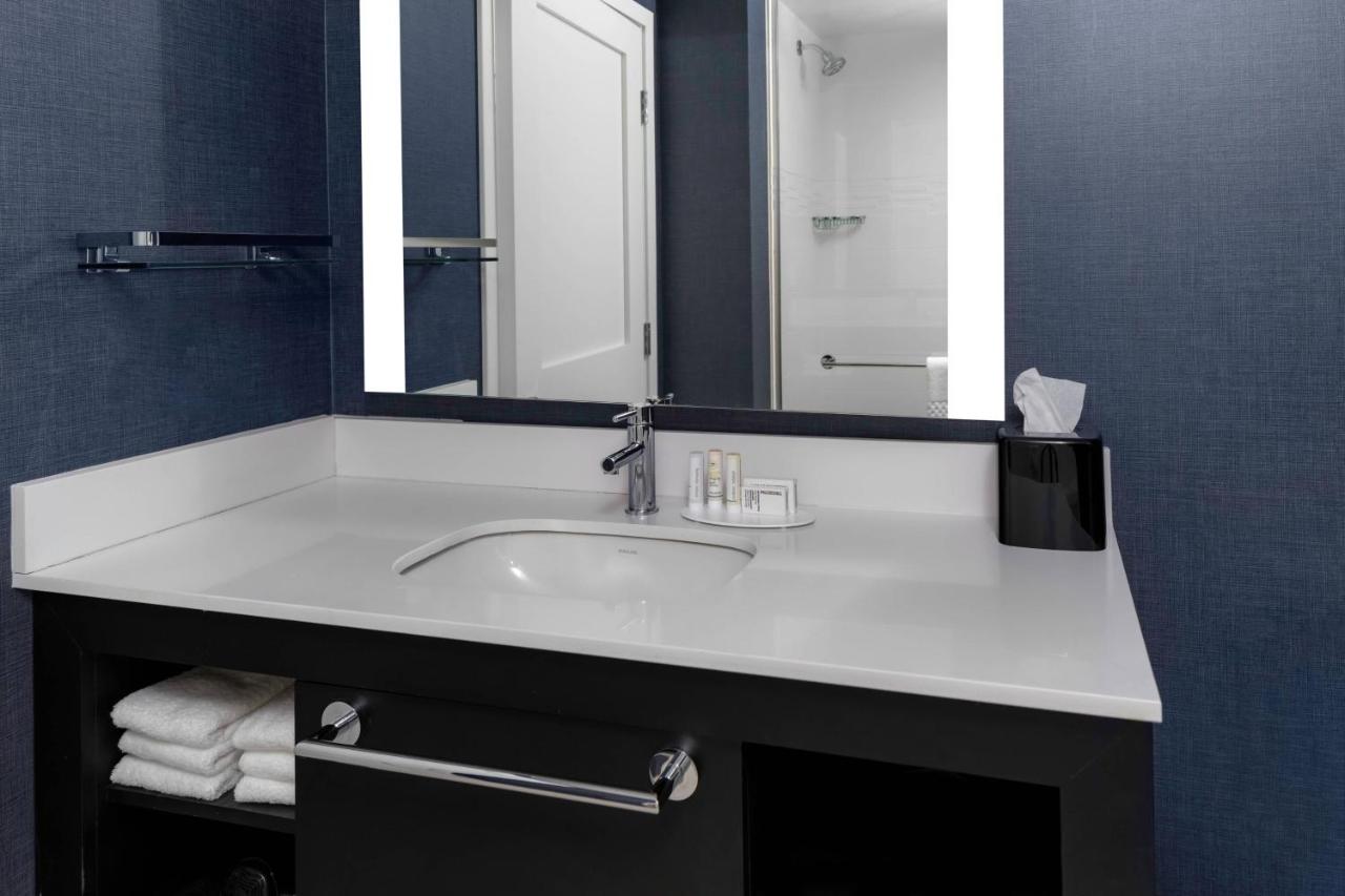 | Residence Inn Franklin Berry Farms
