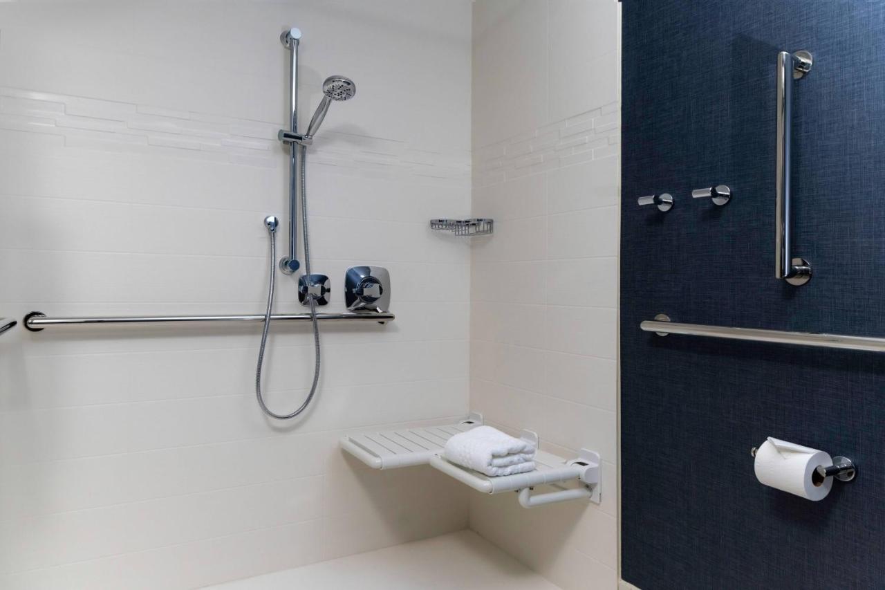 | Residence Inn Franklin Berry Farms