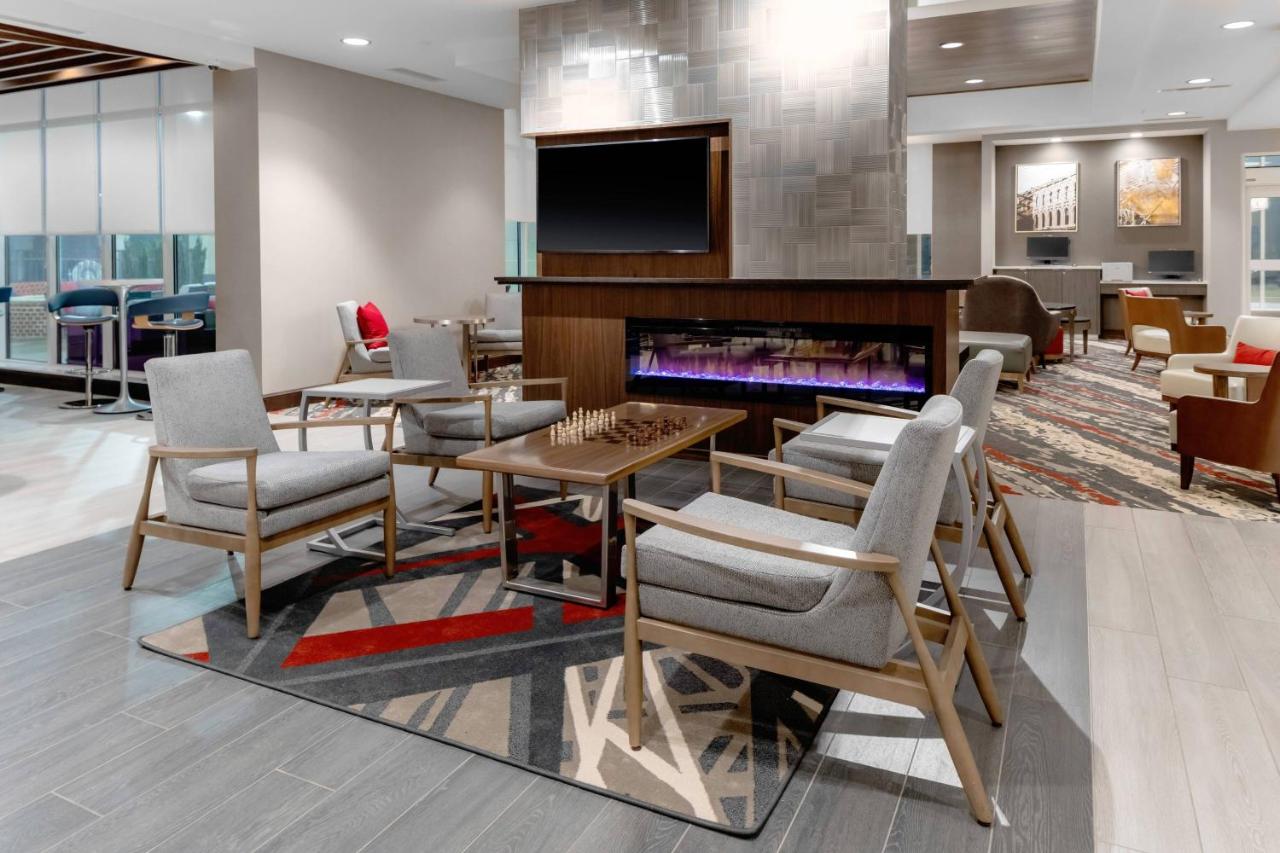 | Residence Inn Franklin Berry Farms