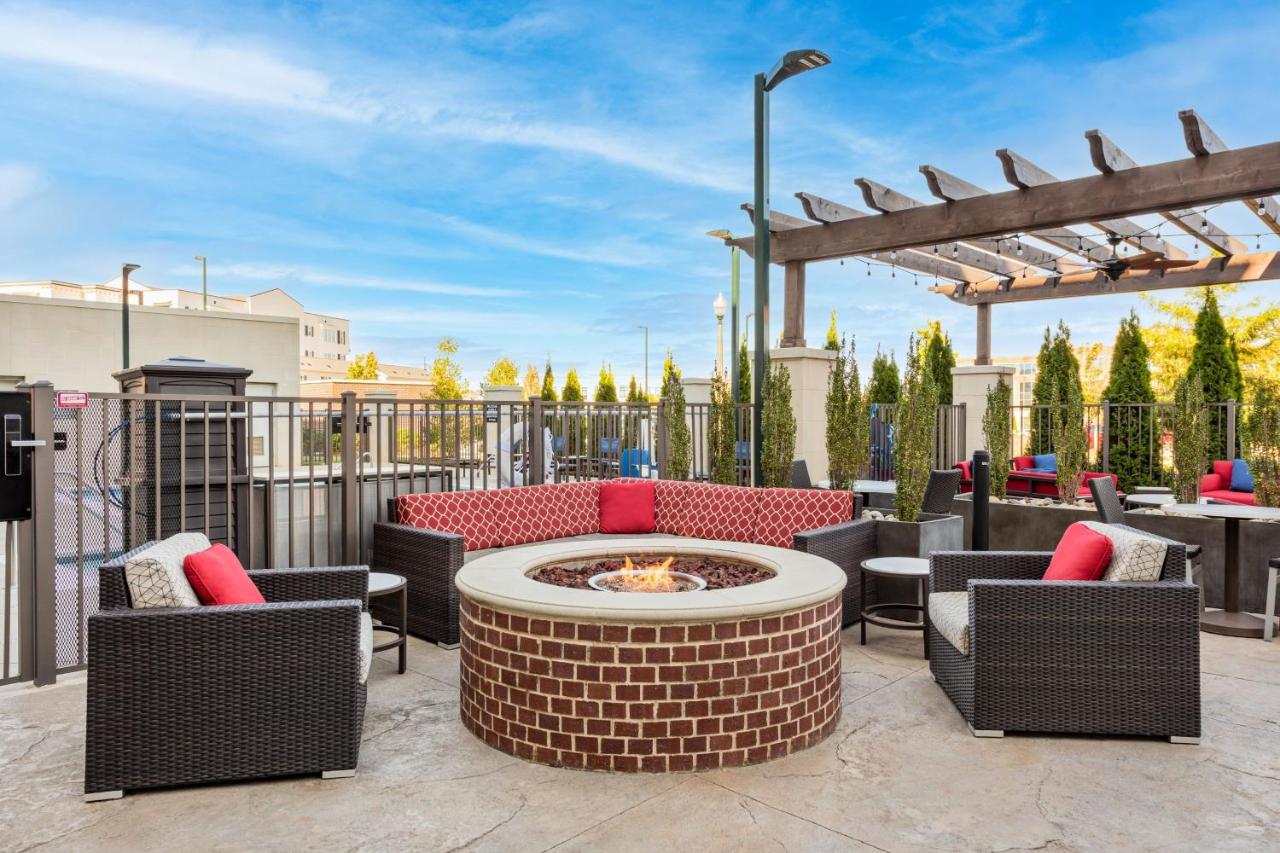 | Residence Inn Franklin Berry Farms