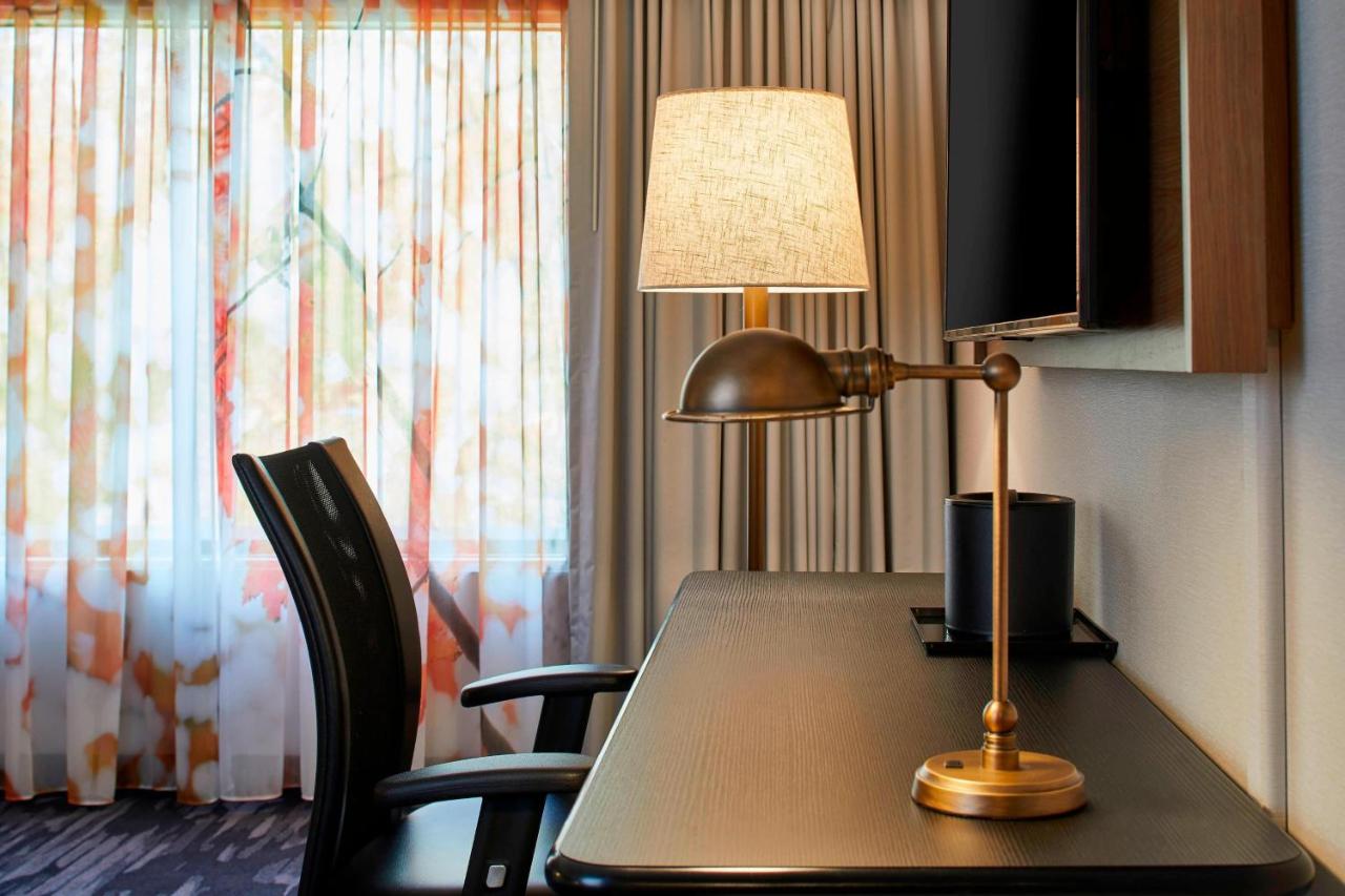 | Fairfield Inn & Suites by Marriott Albany Airport
