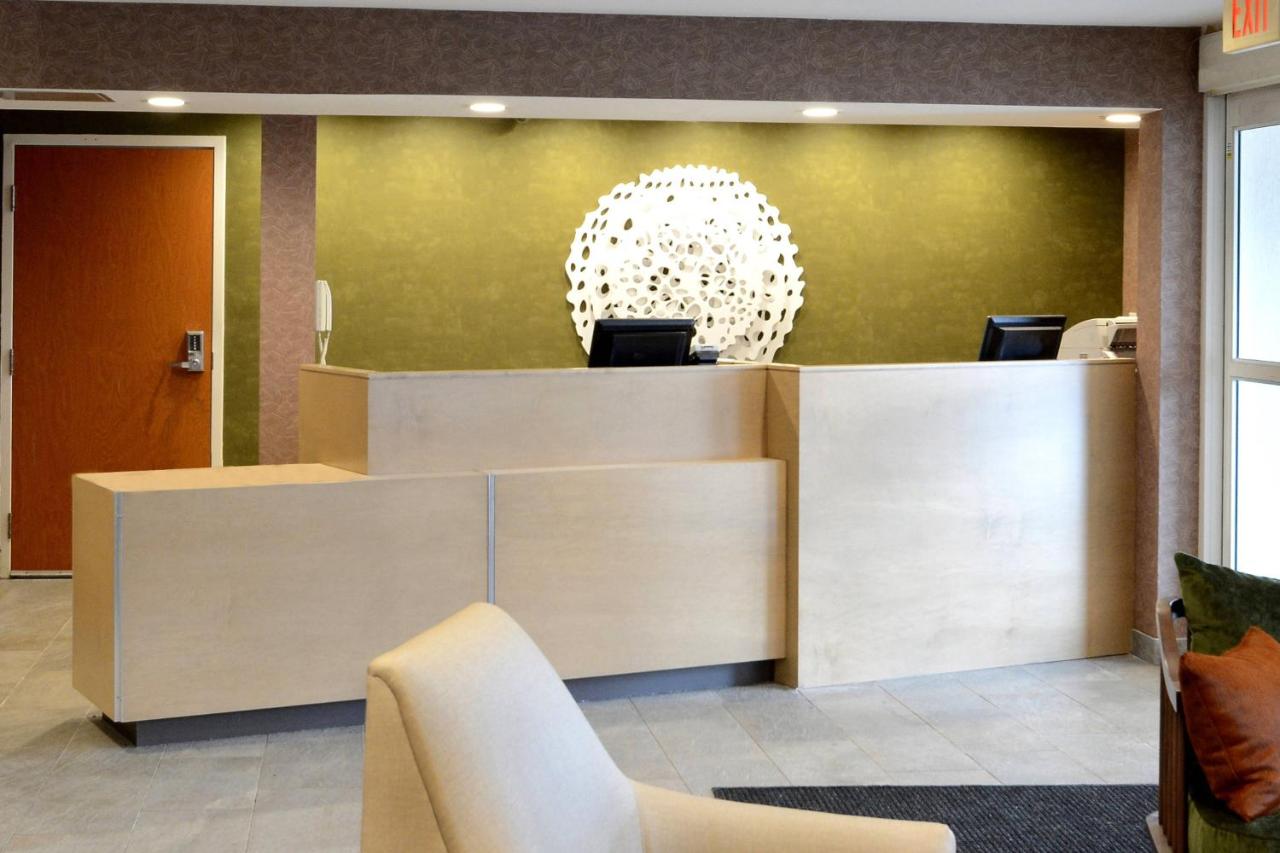| Fairfield Inn Greensboro Airport