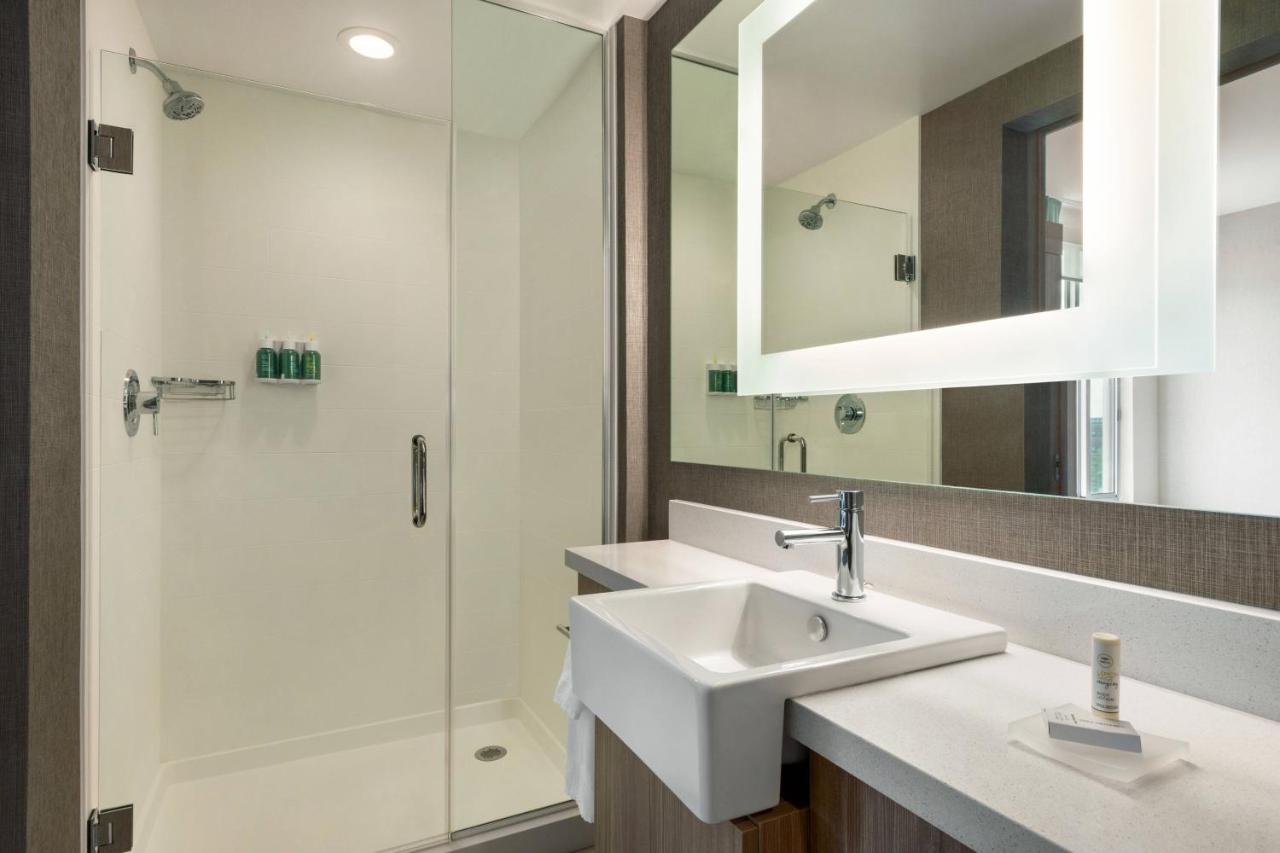  | SpringHill Suites by Marriott Milwaukee West/Wauwatosa