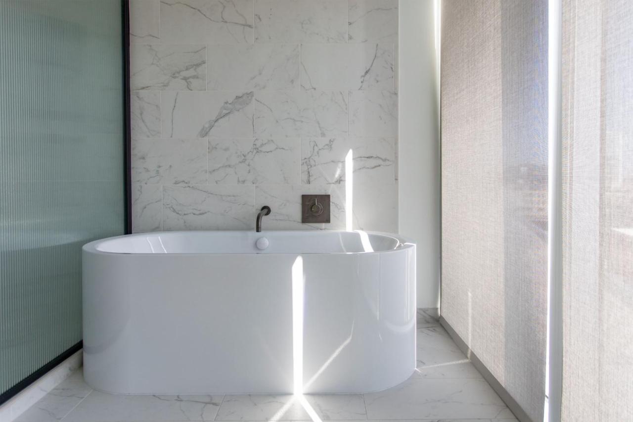 WOW Suite 1 King, 1 Bedroom Vice Presidential Suite, 1 King at W Nashville