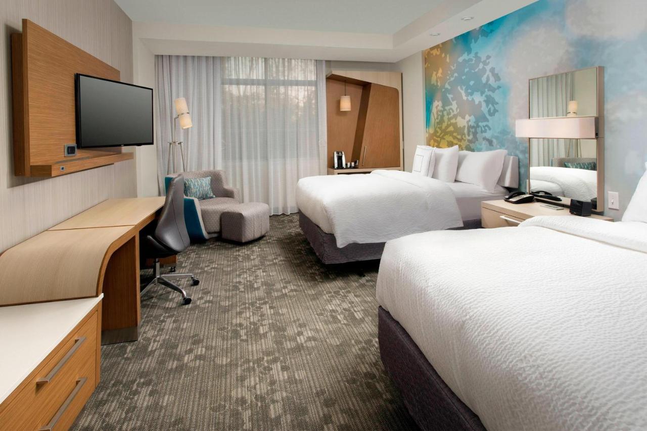 Queen Room with Two Queen Beds at Courtyard Nashville SE/Murfreesboro