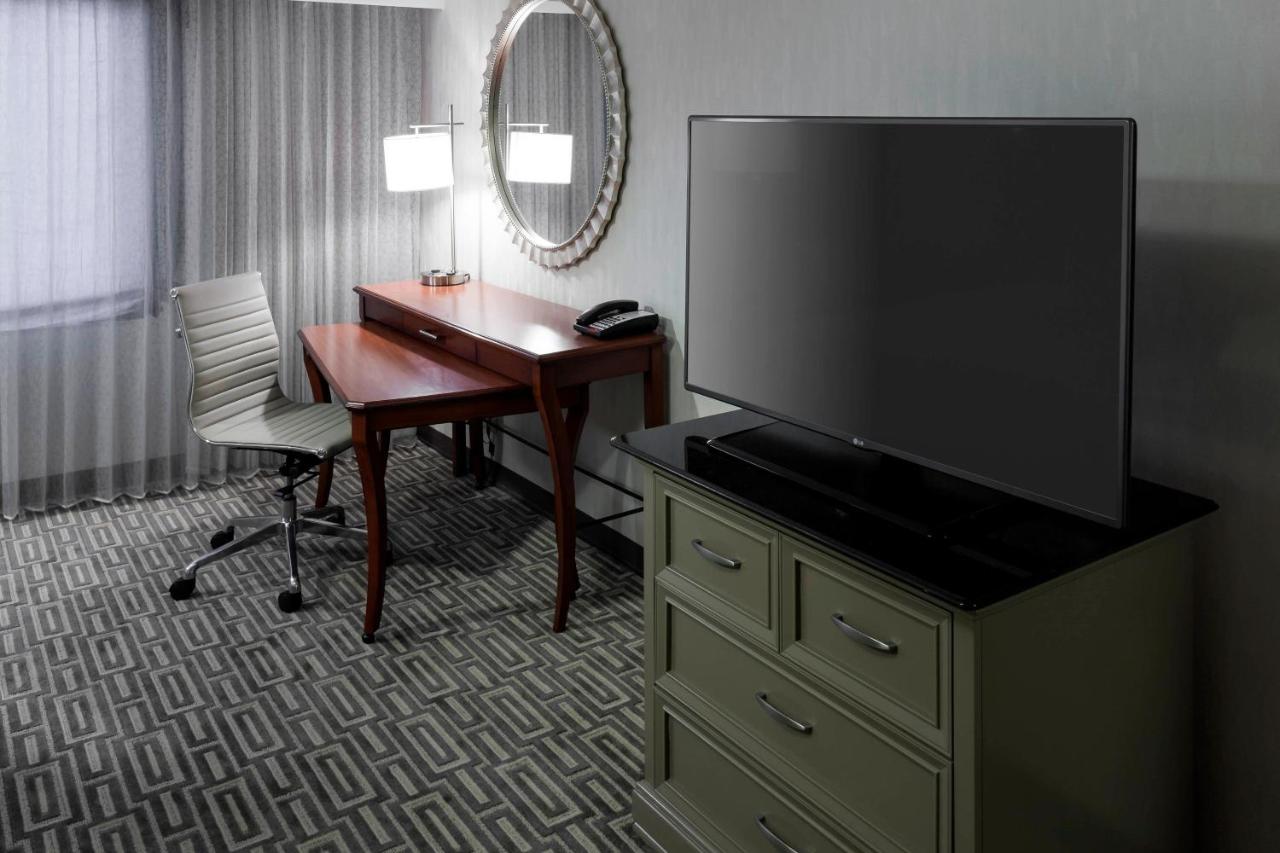 King or Double Room at Fairfax Marriott at Fair Oaks