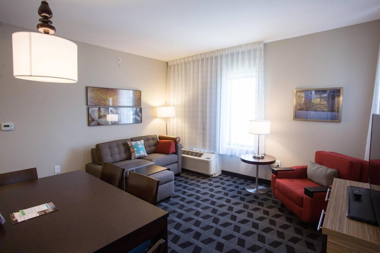 Two-Bedroom Suite at Towneplace Suites Southern Pines Aberdeen