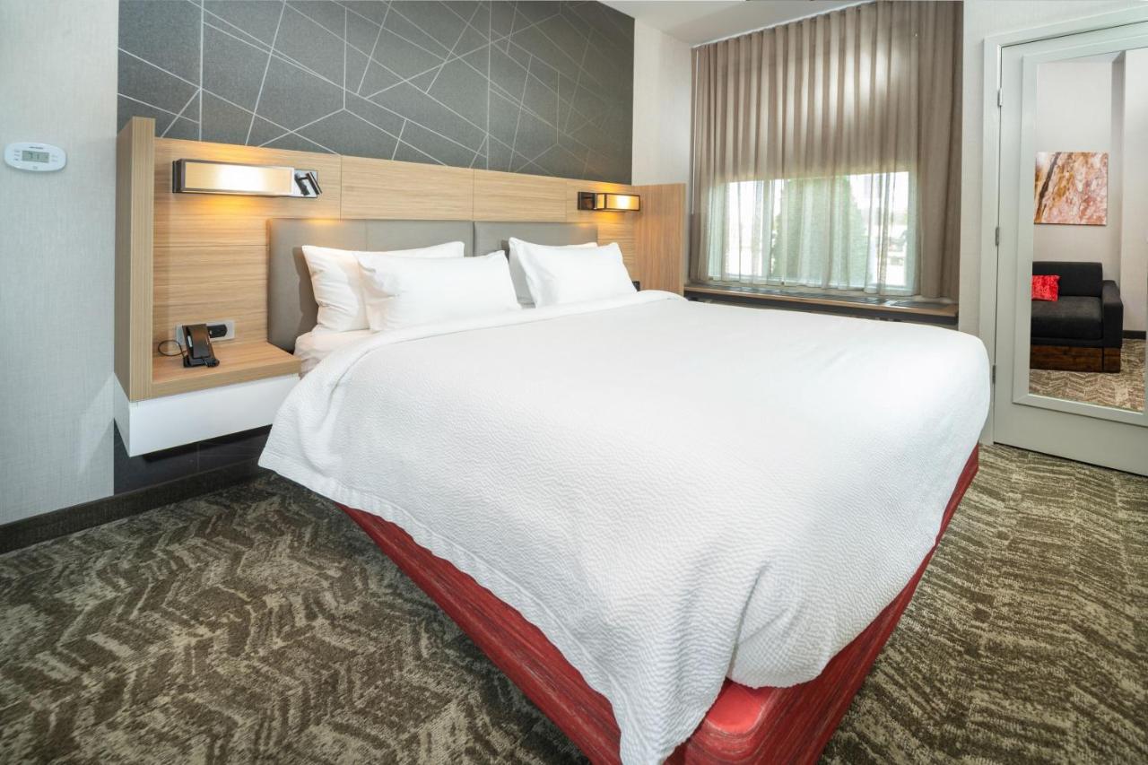 King Suite with Trundle Bed at SpringHill Suites by Marriott Kenosha