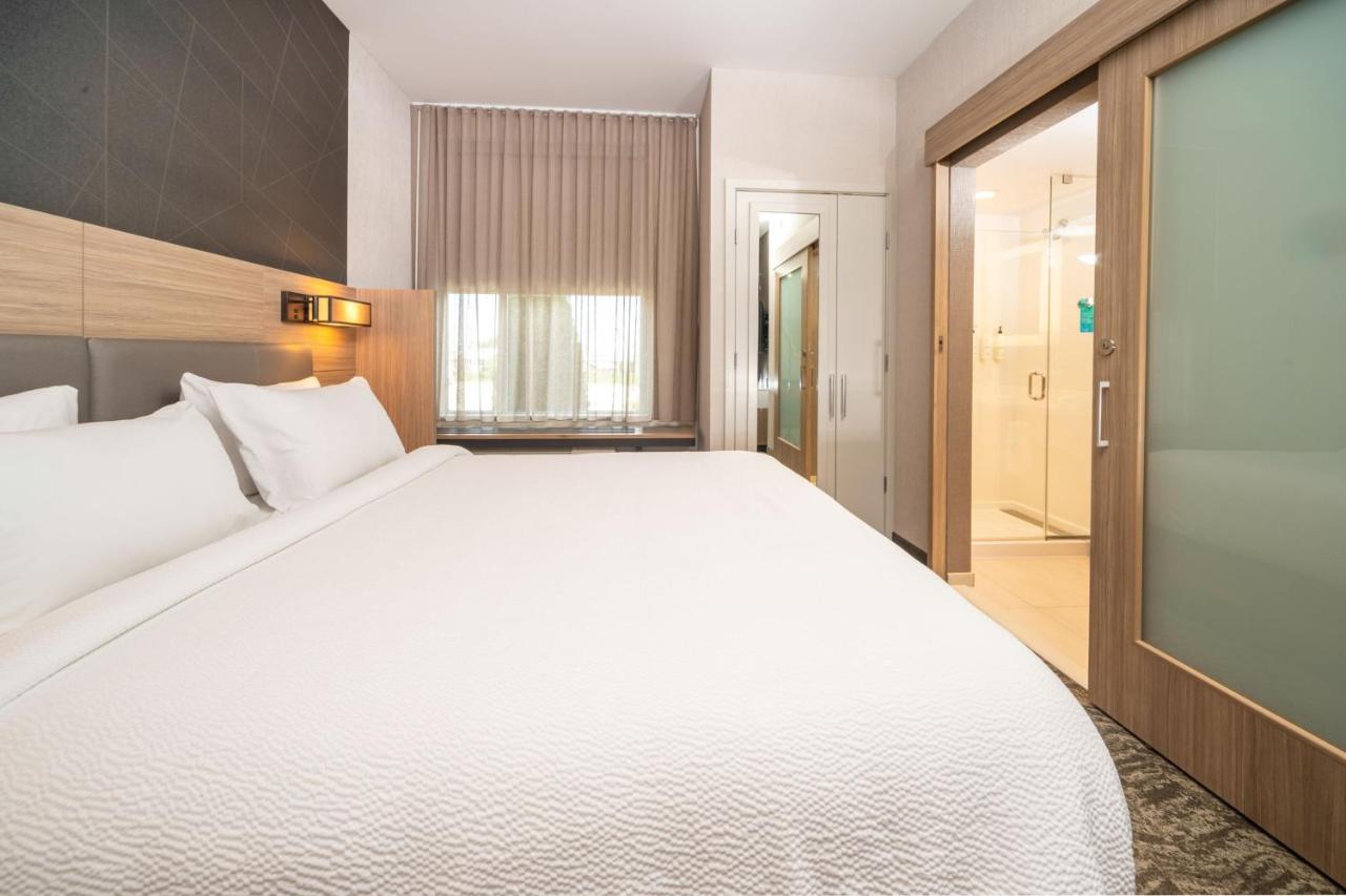 King Suite with Trundle Bed at SpringHill Suites by Marriott Kenosha