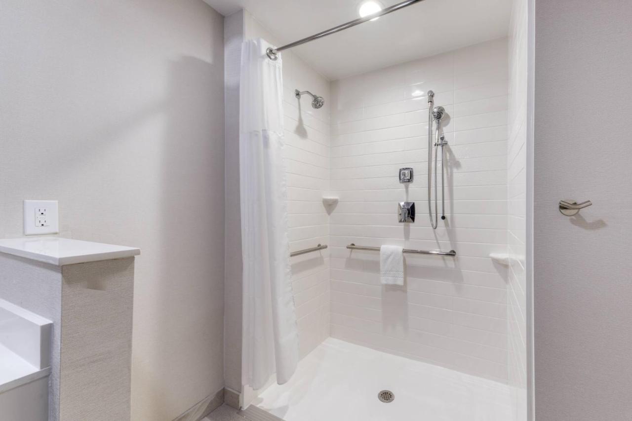 Fairfield Inn & Suites by Marriott Charlotte Belmont