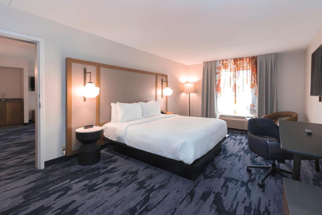 Suite, 1 King, Sofa bed at Fairfield Inn by Marriott Evansville West