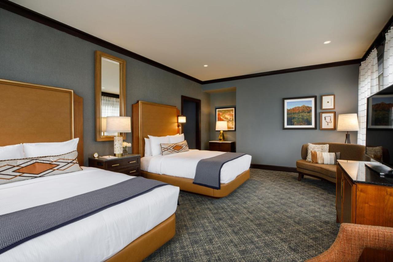 Standard Queen Room with Two Queen Beds at The Barfield, Autograph Collection