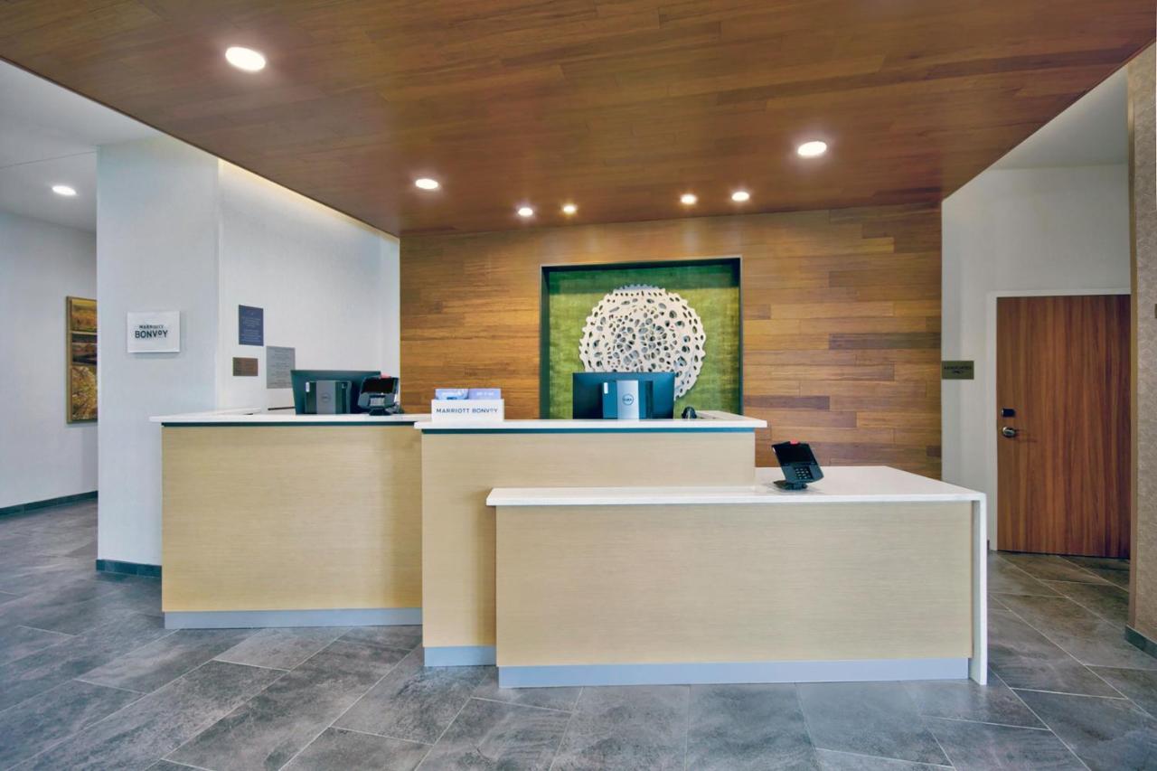 | Fairfield by Marriott Inn & Suites Cincinnati North West Chester