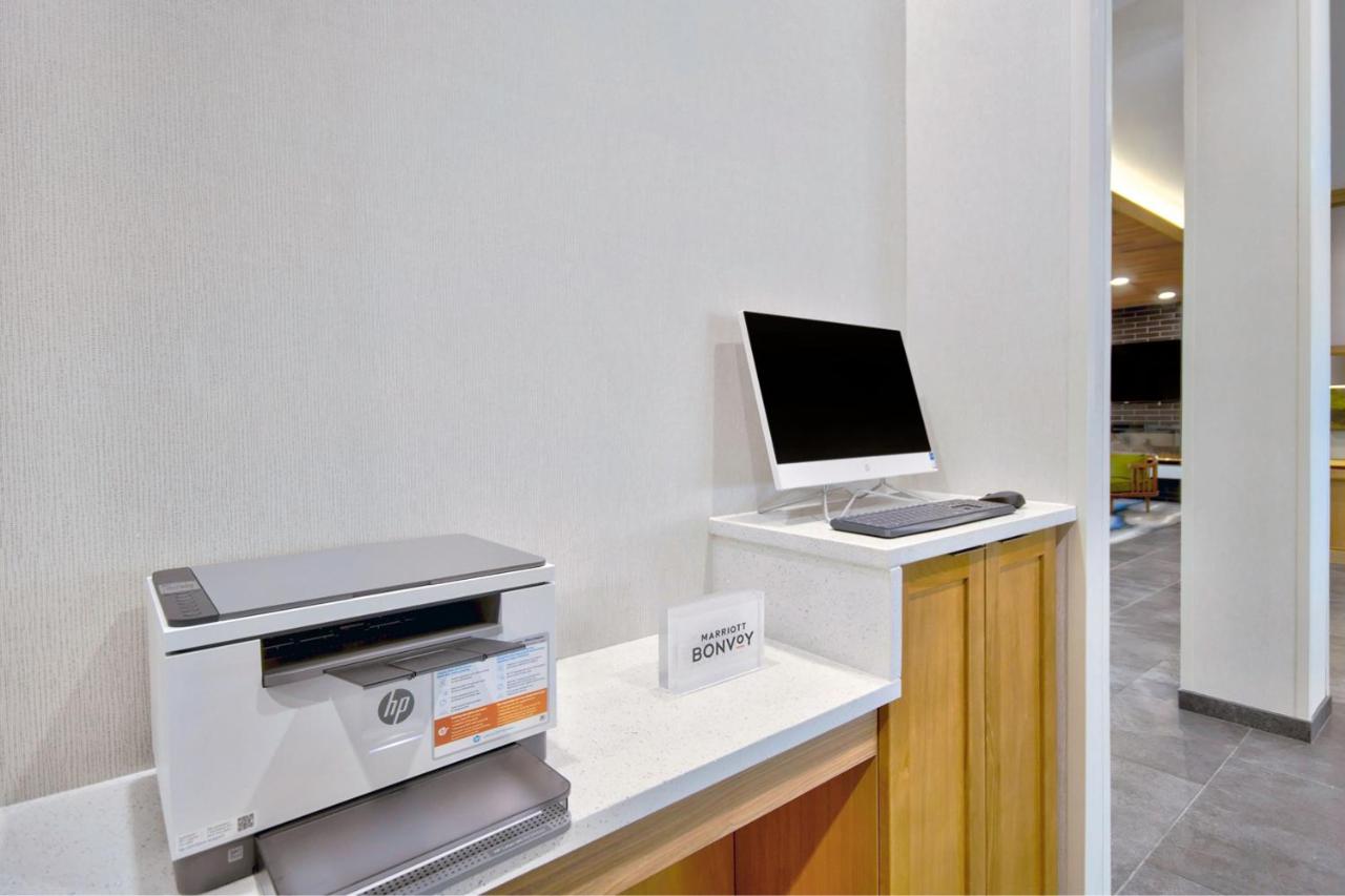 | Fairfield by Marriott Inn & Suites Cincinnati North West Chester