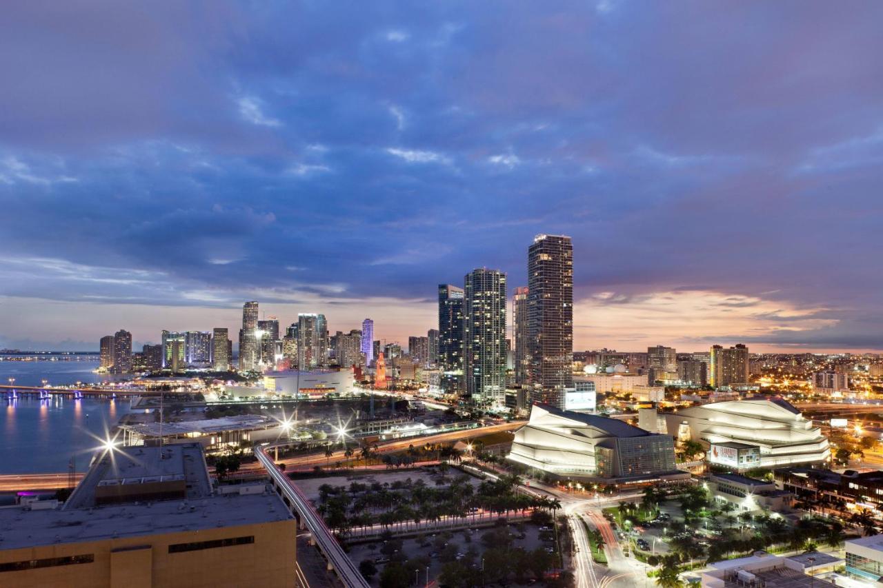 Double Room with Two Double Beds at Miami Marriott Biscayne Bay