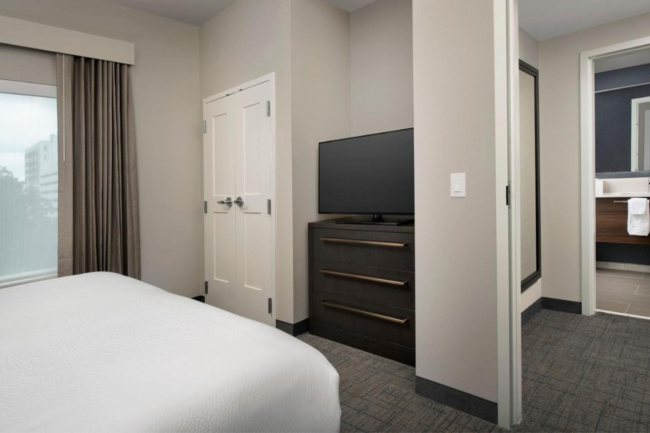 One-Bedroom King Suite with Sofa Bed at Residence Inn by Marriott Jacksonville Downtown
