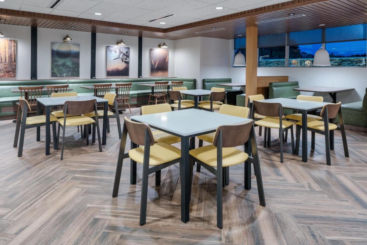 | Fairfield by Marriott Inn & Suites Albertville