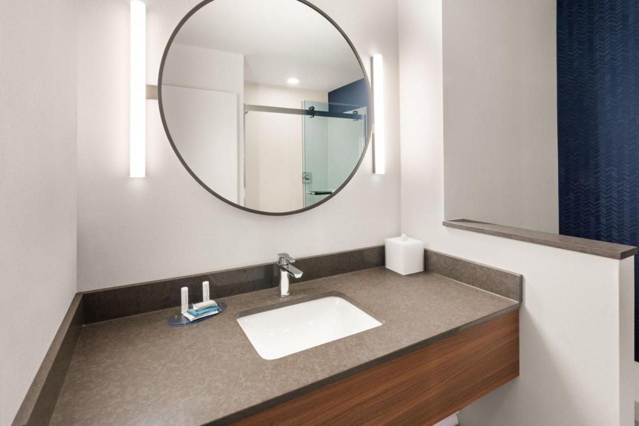 | Fairfield by Marriott Inn & Suites Seattle Poulsbo