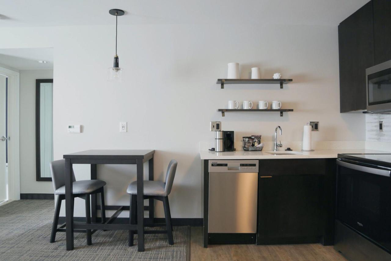 | Residence Inn Providence Lincoln