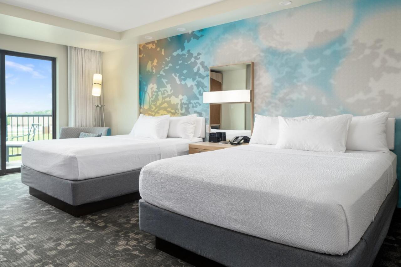 Double Queen Room at Courtyard by Marriott Houston Northeast