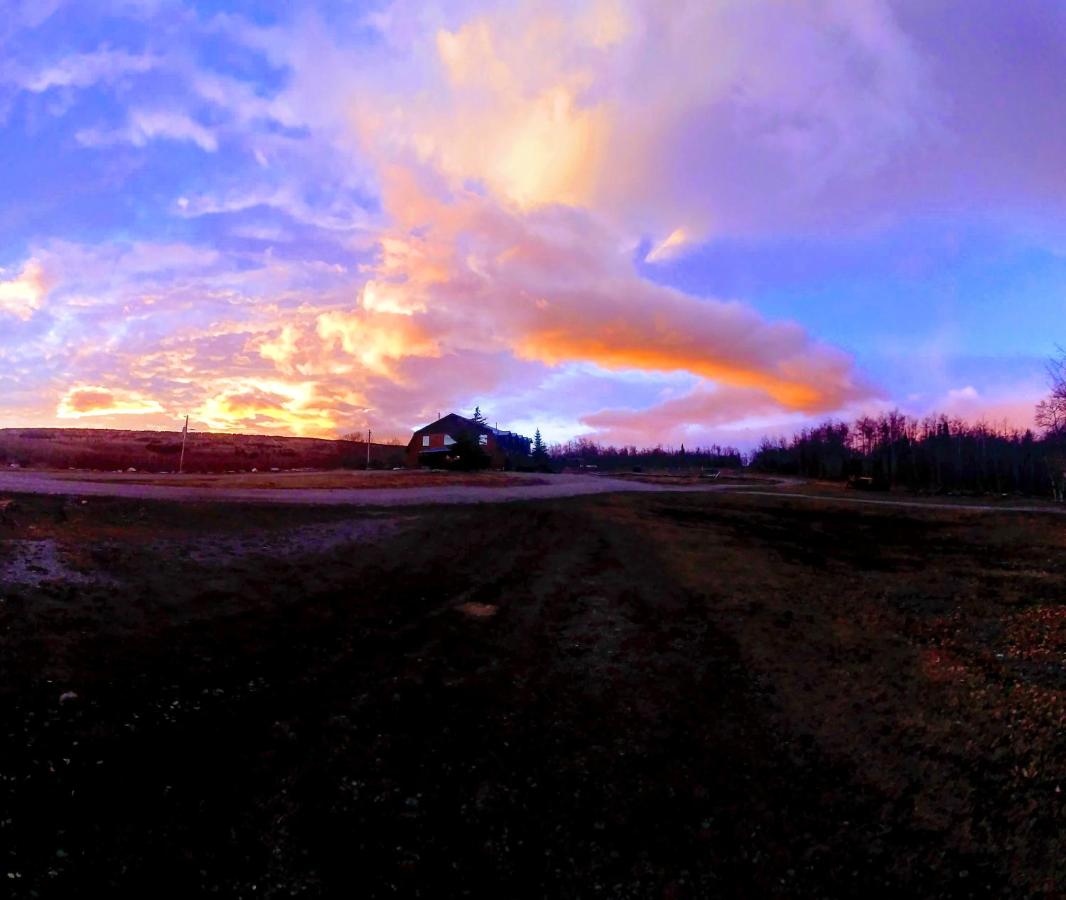| Montana's Duck Lake Lodge