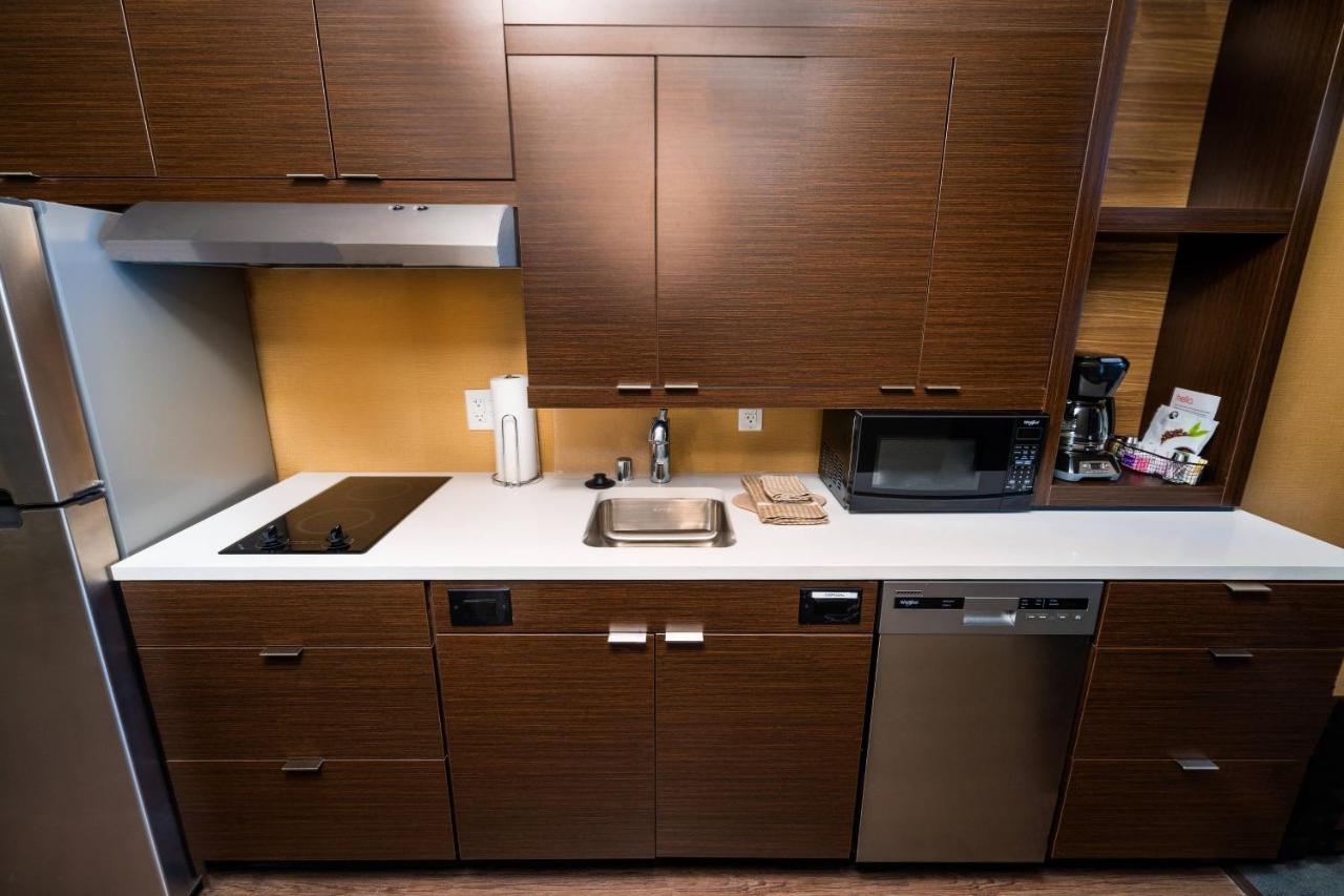 One-Bedroom Queen Suite with Sofa Bed at TownePlace Suites By Marriott Las Vegas Stadium District