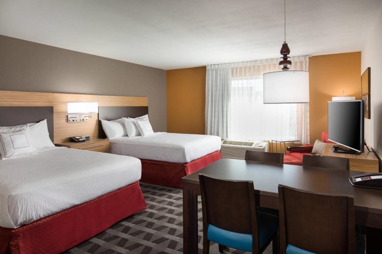 Studio, 2 Queen Beds, Corner Room at TownePlace Suites By Marriott Las Vegas Stadium District