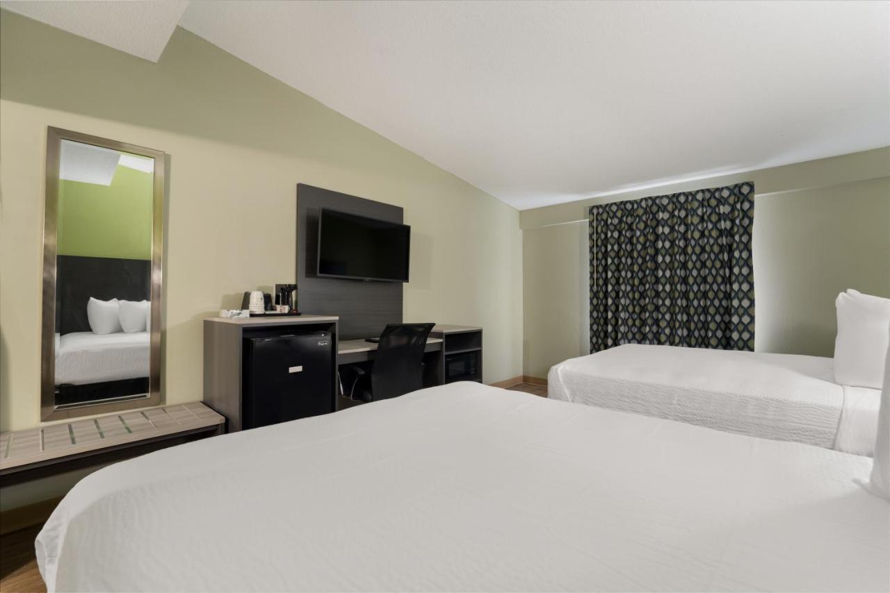 Queen Rooms with Two Queen Beds - Non-Smoking at SureStay Hotel by Best Western Columbus Downtown