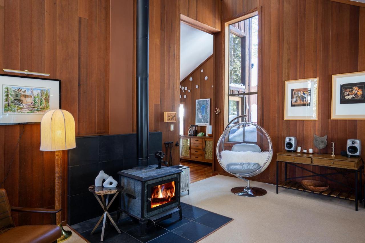 | Mid-Cent. Redwood Retreat w/ Sparklebridge