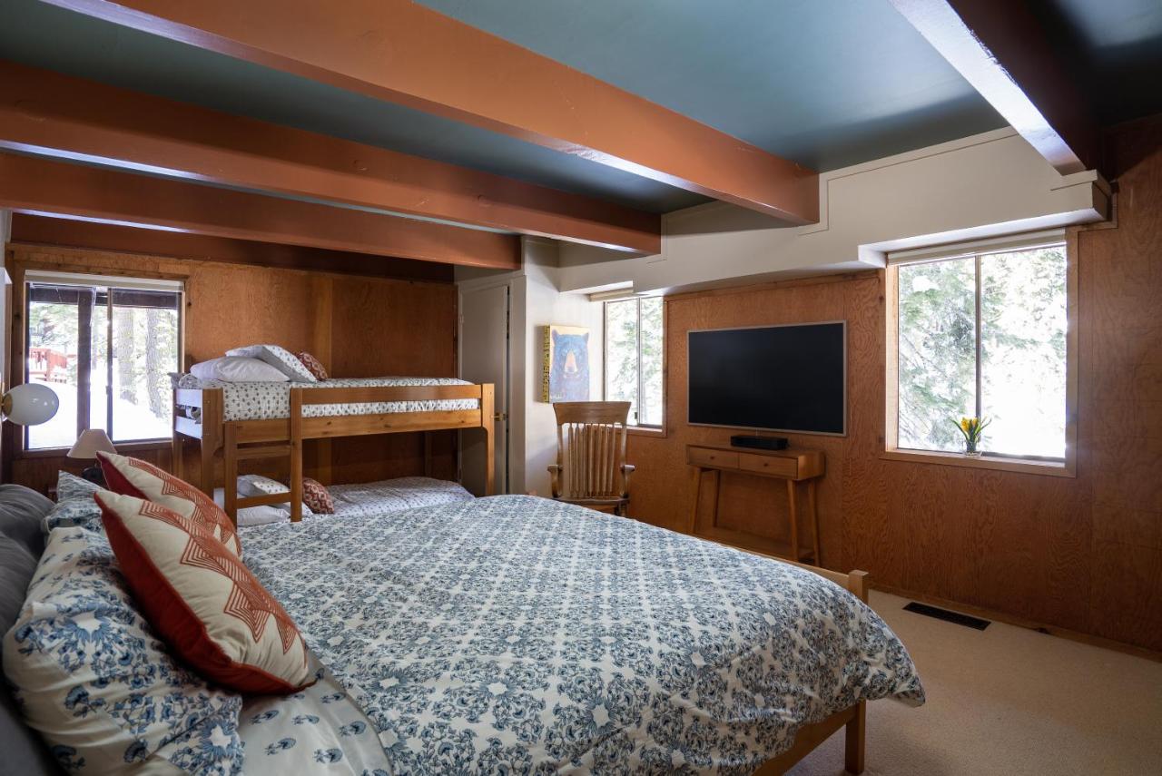 | Mid-Cent. Redwood Retreat w/ Sparklebridge