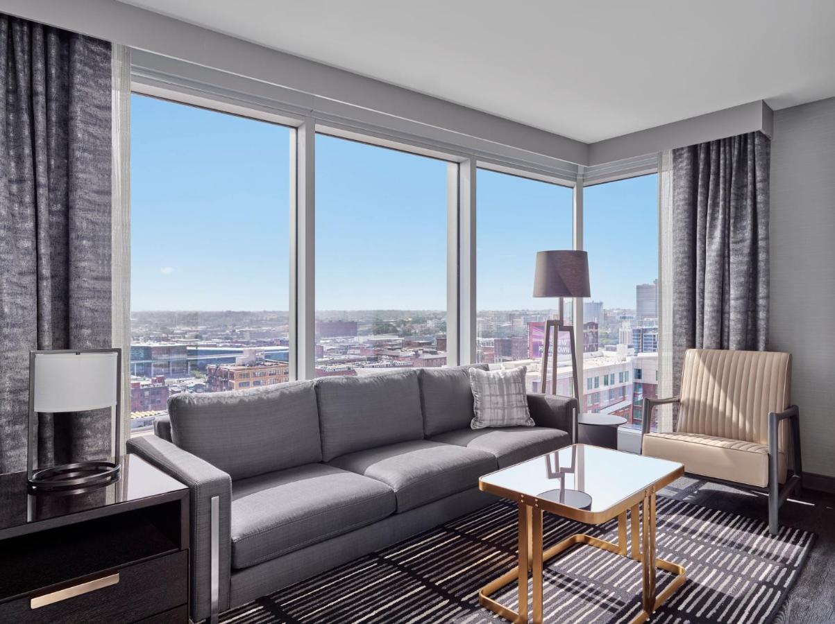 Corner Suite at Loews Kansas City Hotel