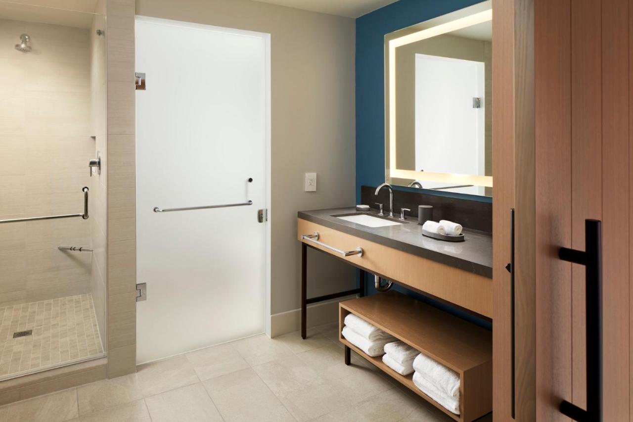 | Loews Coral Gables Hotel