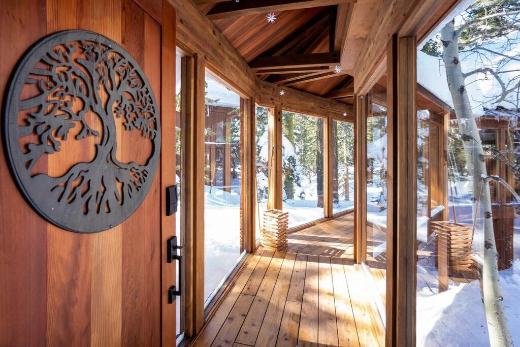 | Mid-Cent. Redwood Retreat w/ Sparklebridge